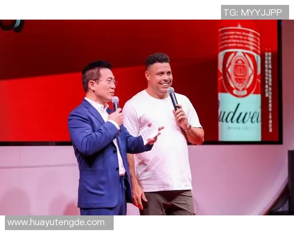 不再参加足球赛的传奇球星们退役后的生活与心路历程